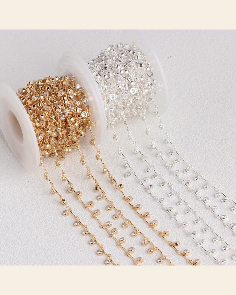 Wavy Bar & Bezel Stone Chain
