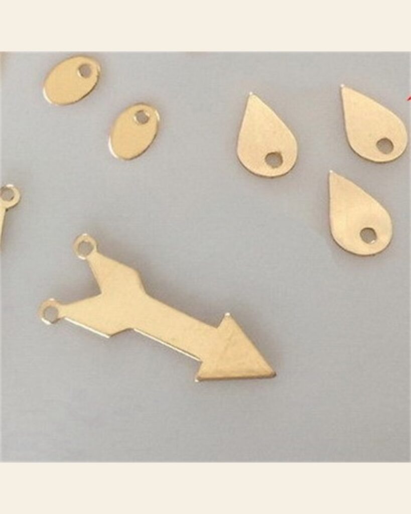Geometric Dangle Collection
