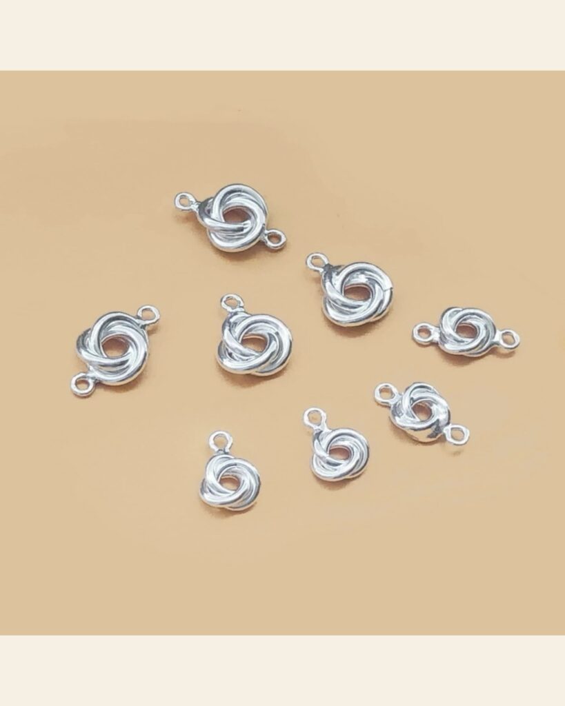Interlaced Love Knot Connector